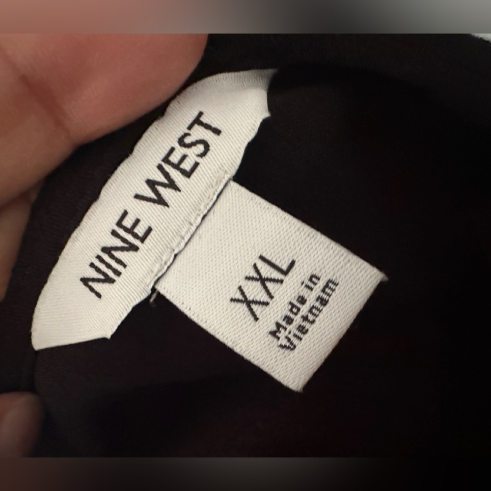 Nine West blouse - Picture 4 of 5